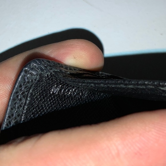 Louis Vuitton Taiga Bifold Wallet in Black Grained Leather (4.5" x 3.5") - Picture 11 of 11